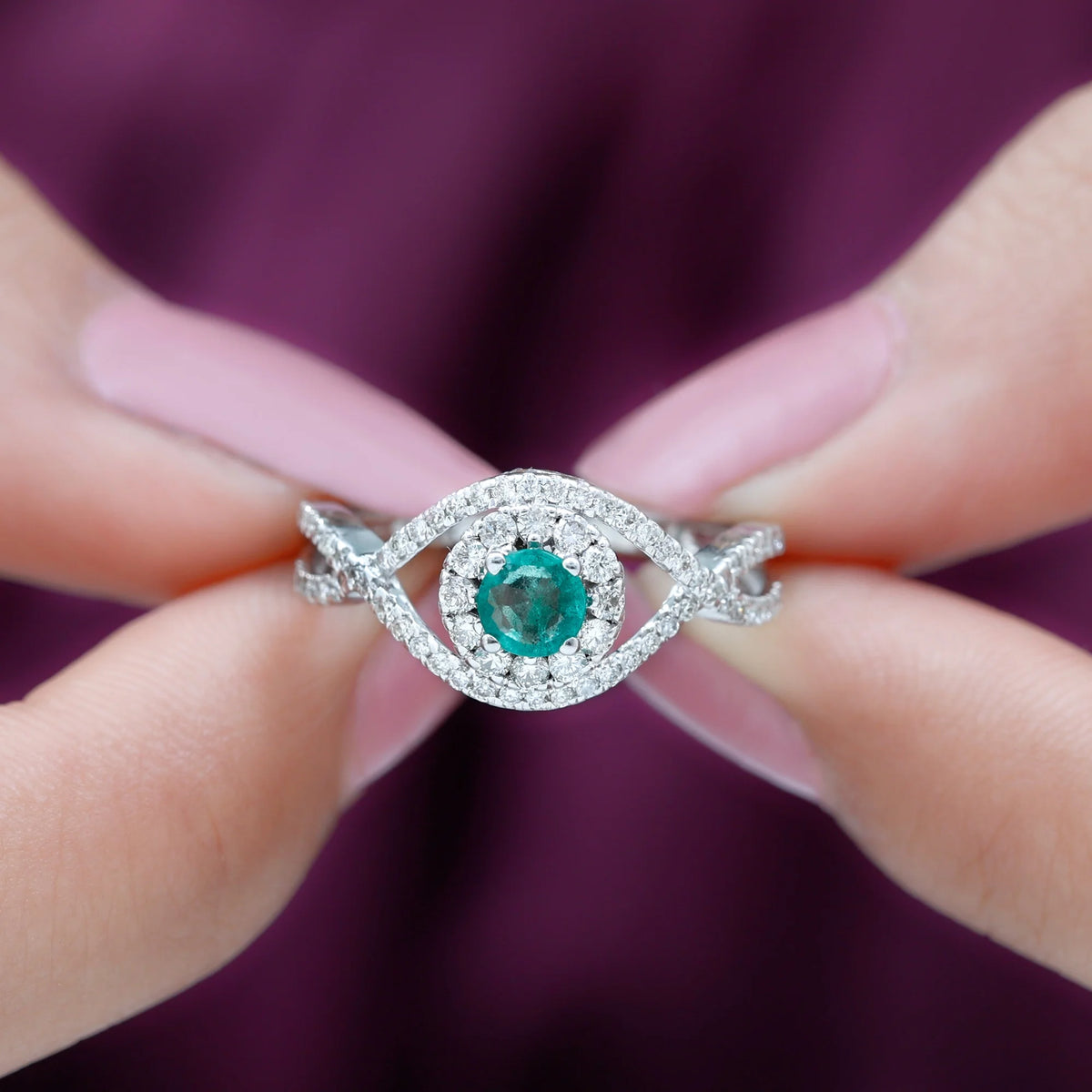 Emerald Crossover Ring with Diamond, 1 CT, 18K White Gold, US 12.50 B5670