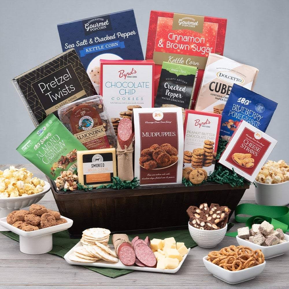Deluxe Snack and Chocolate Gift Basket H3513