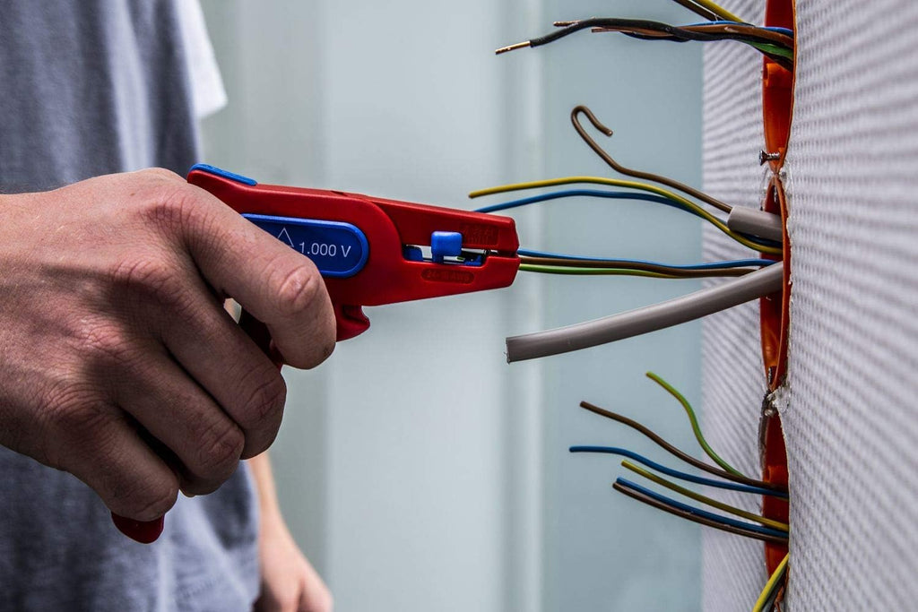 Automatic Wire Stripper for round cables 24-10 AWG (0.2-6 mm²) red H246146