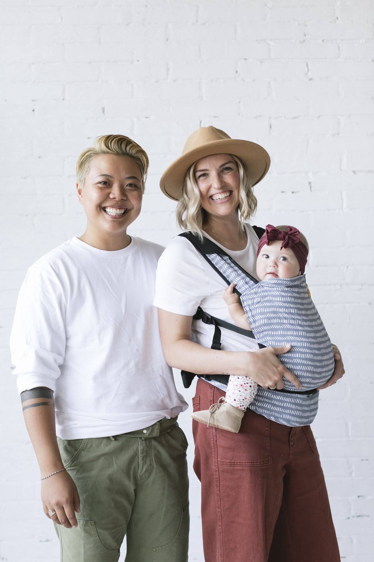 Compact Lightweight Baby Carrier with Carry Pouch S5771