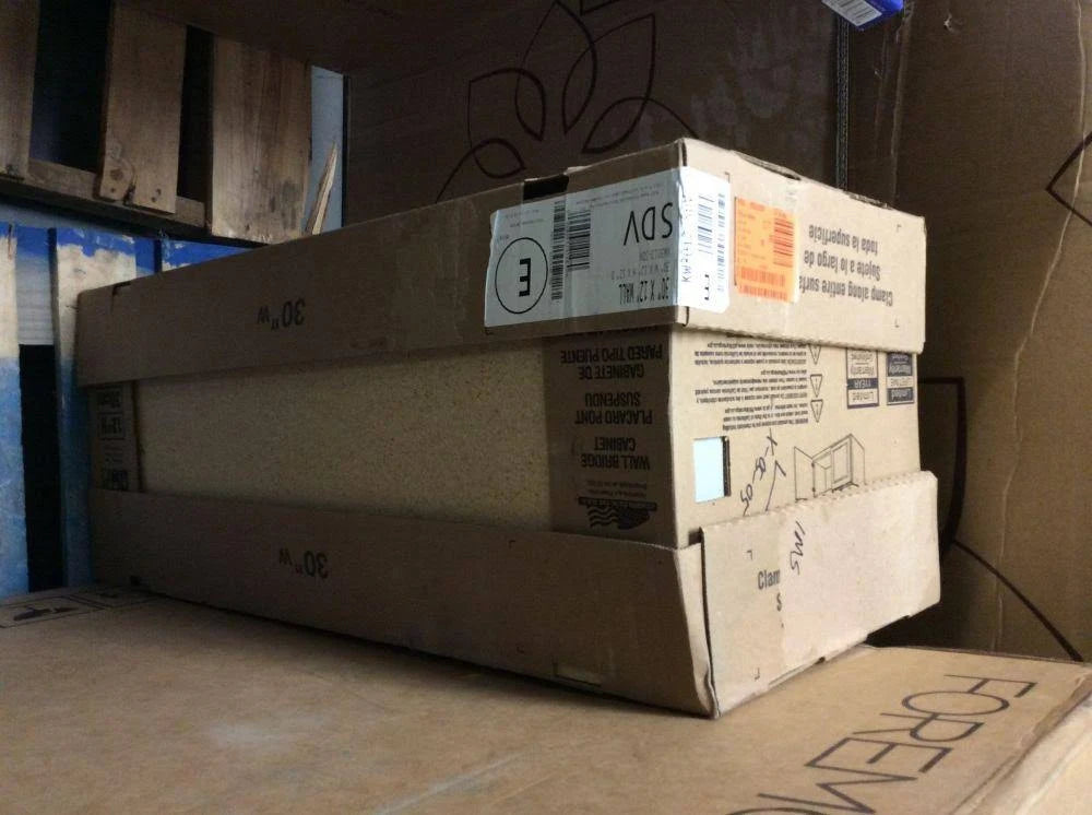 Dove Gray Wall Bridge Kitchen Cabinet O523