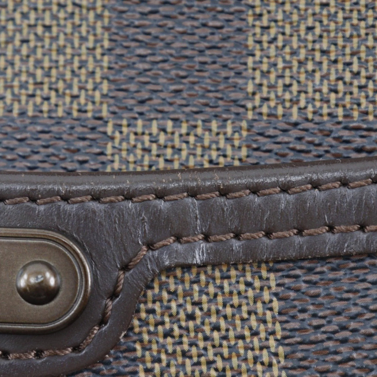 Brown Damier Canvas Shoulder Bag T5256