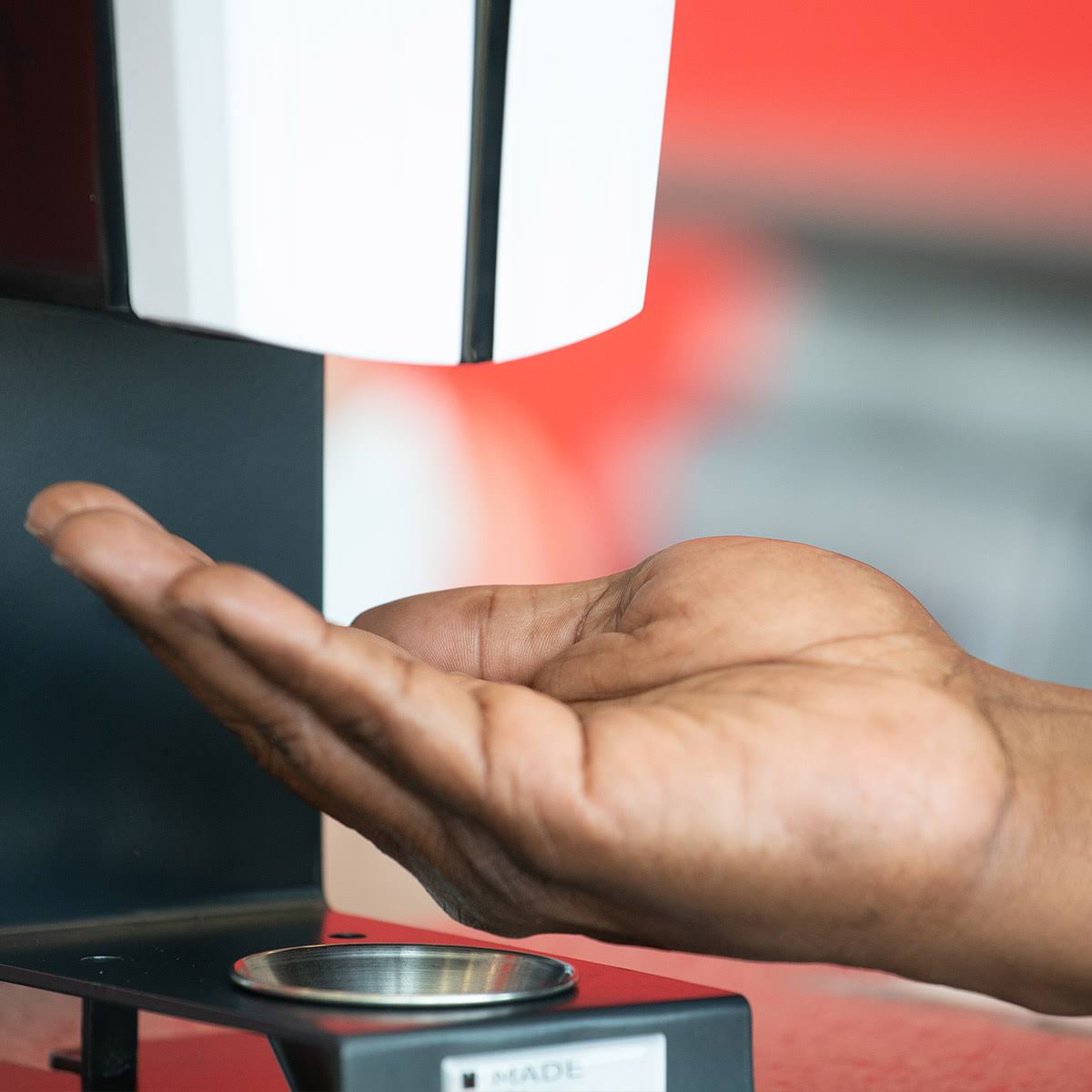 Automatic Hand Sanitizer Dispenser with Stand R835759
