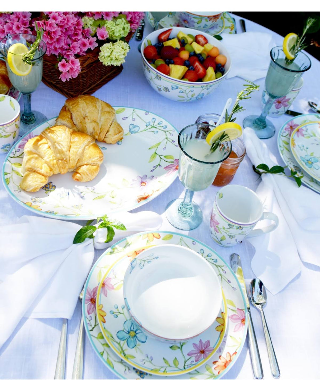 16 Piece Multicolor Dinnerware Set F5098