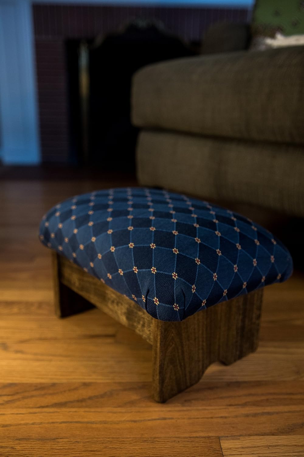 Padded Foot Stool B1113