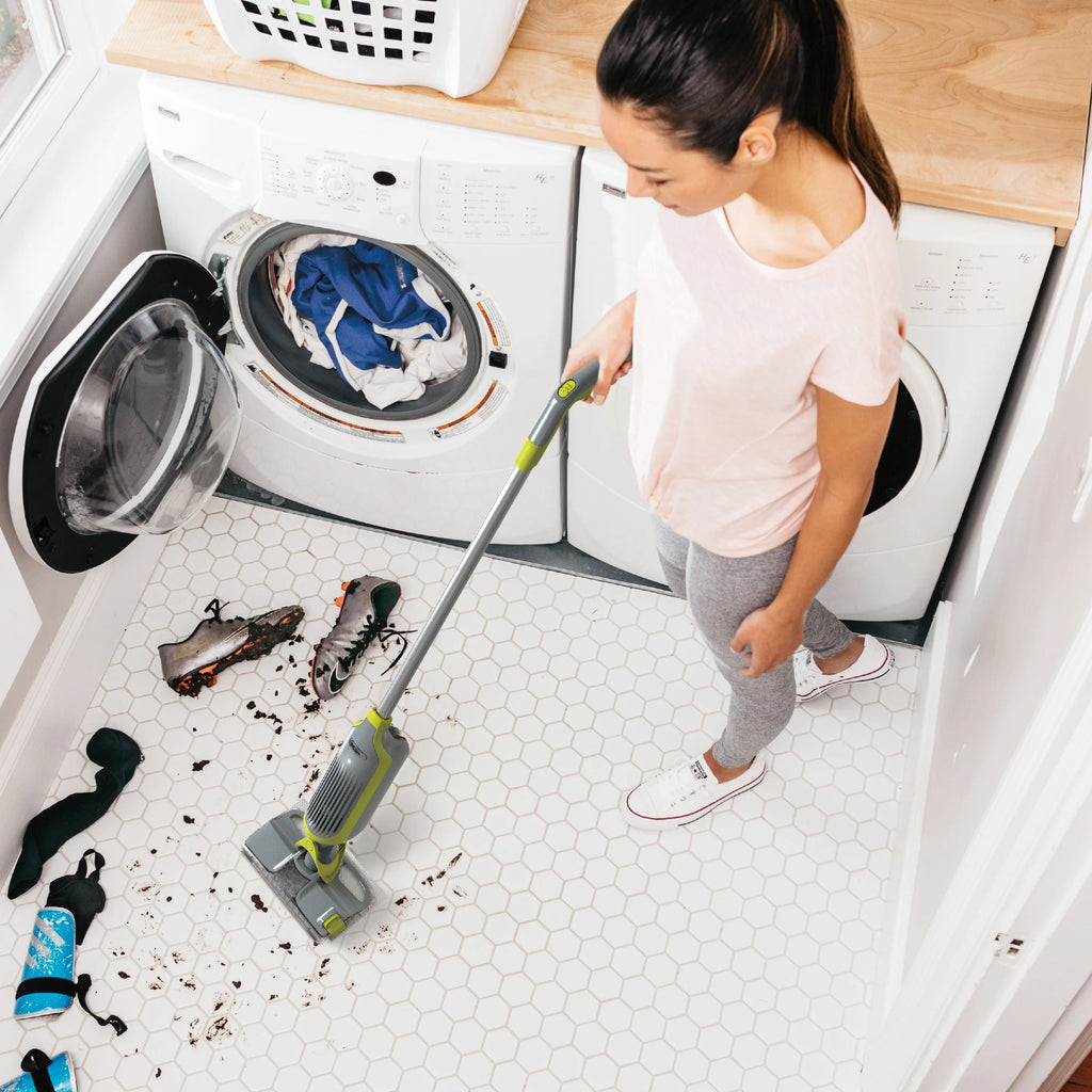 Cordless Hard Floor Vacuum Mop with Disposable Pads C814950