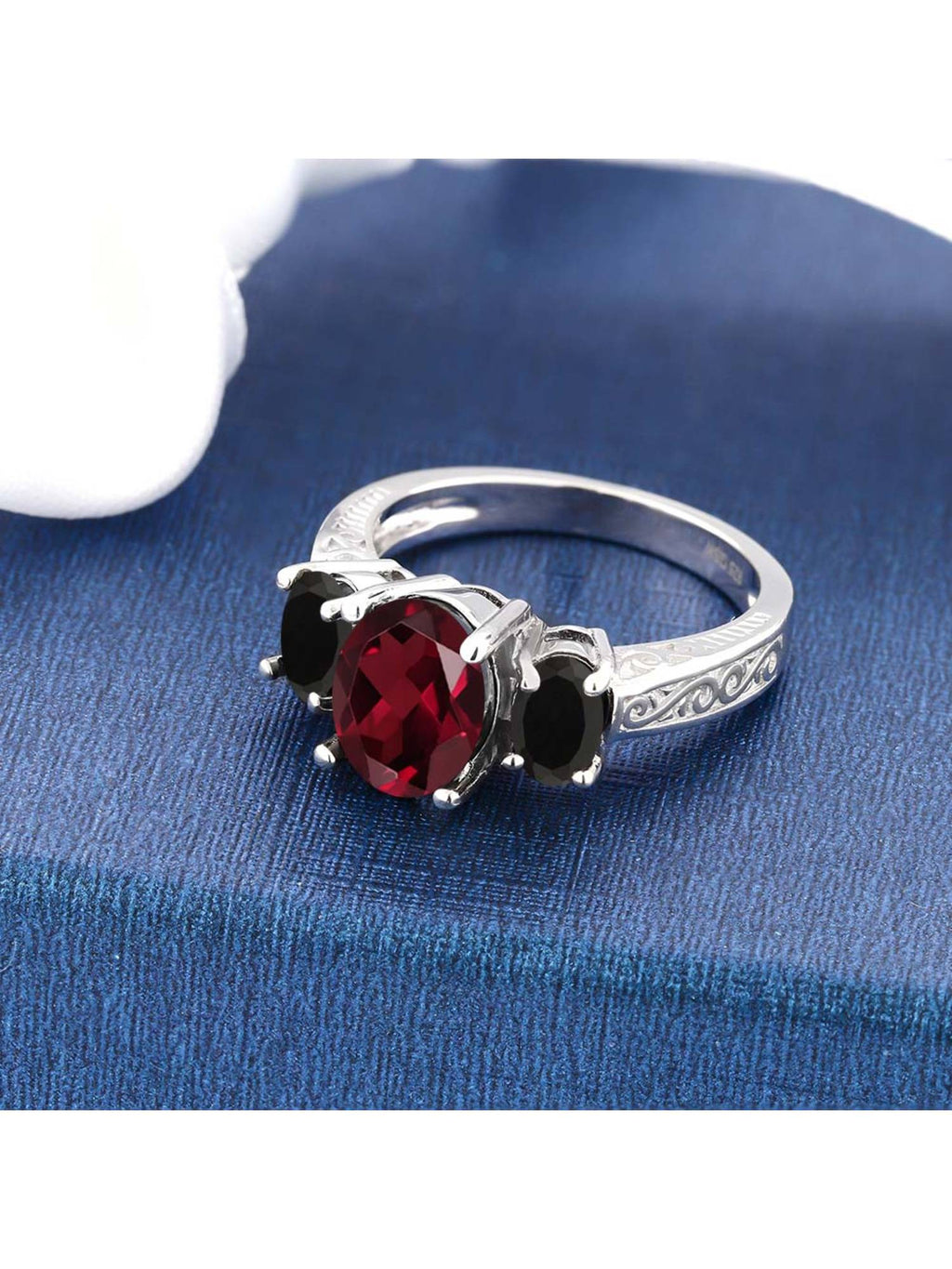 925 Sterling Silver Red Rhodolite Garnet Black Onyx 3 Stone Ring V12612
