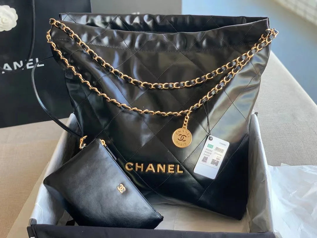 Black Handbag T9230