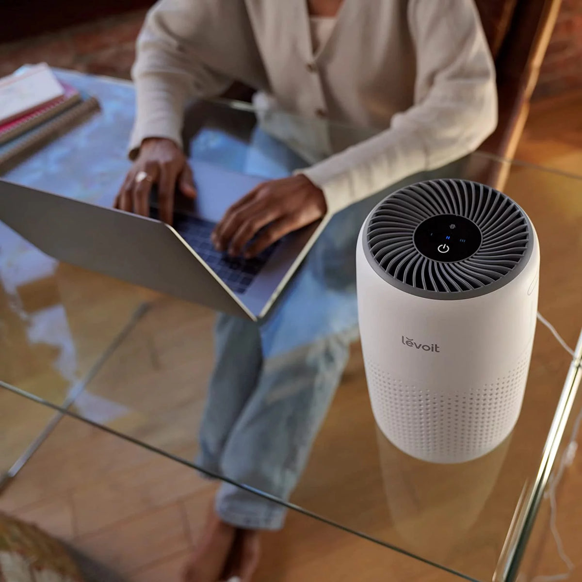 White Desktop HEPA Air Purifier Q523544