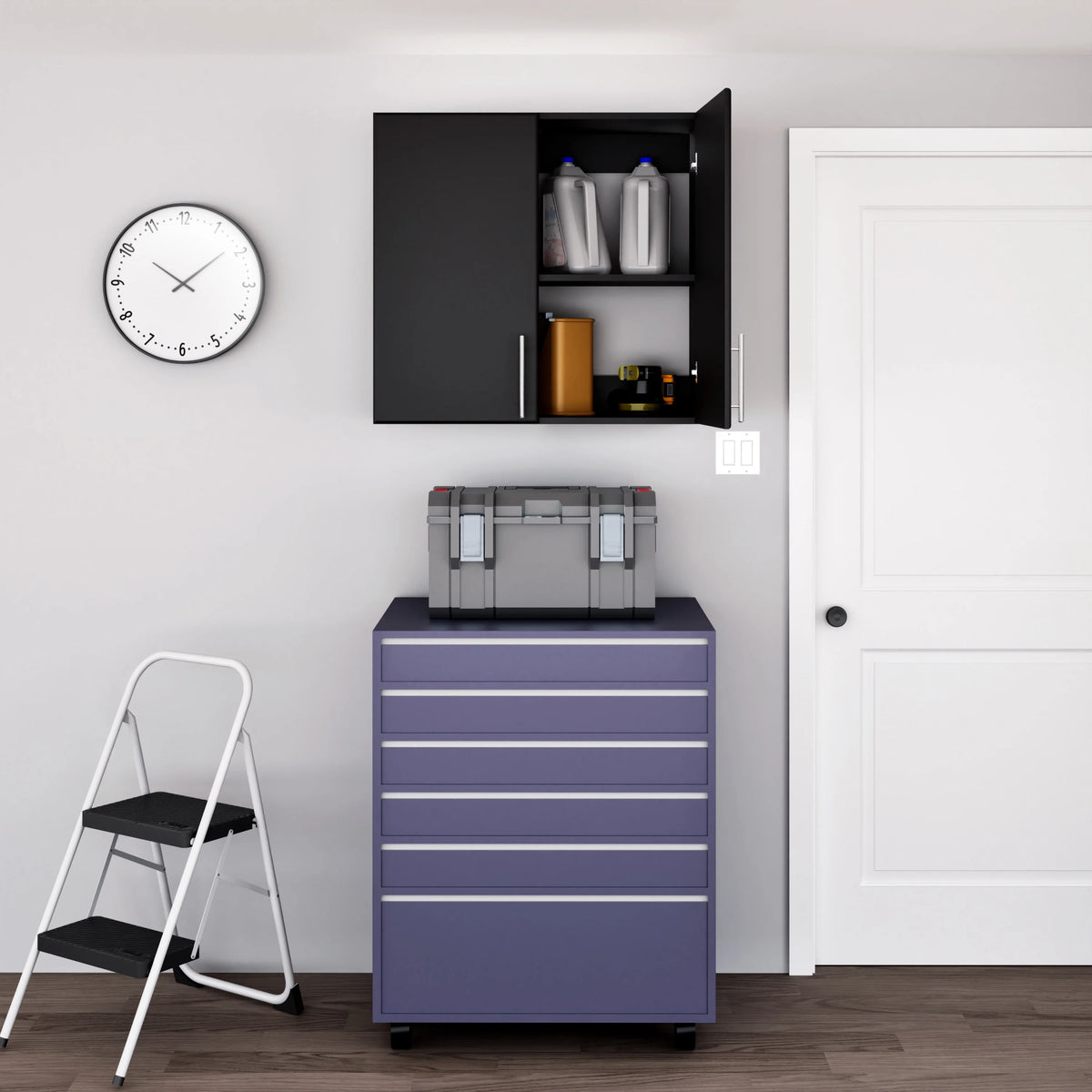 32" Black Wall Cabinet W590
