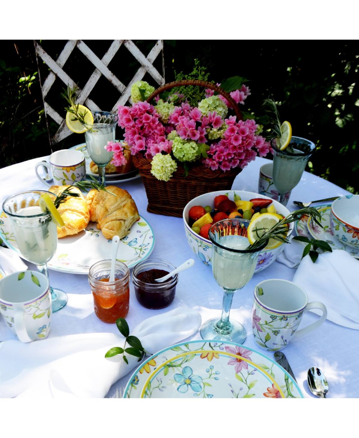 16 Piece Multicolor Dinnerware Set F5098
