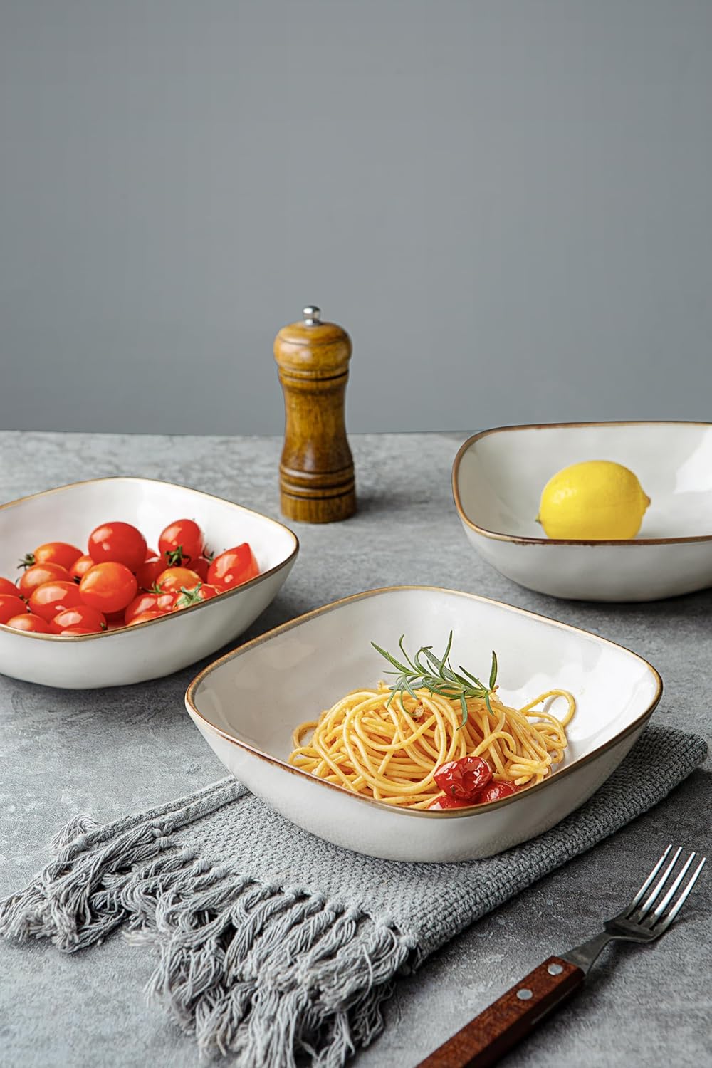 16-Piece Dinnerware Set, Square Plates and Bowls, Cappuccino White D191