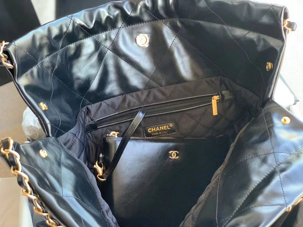 Black Handbag T9230