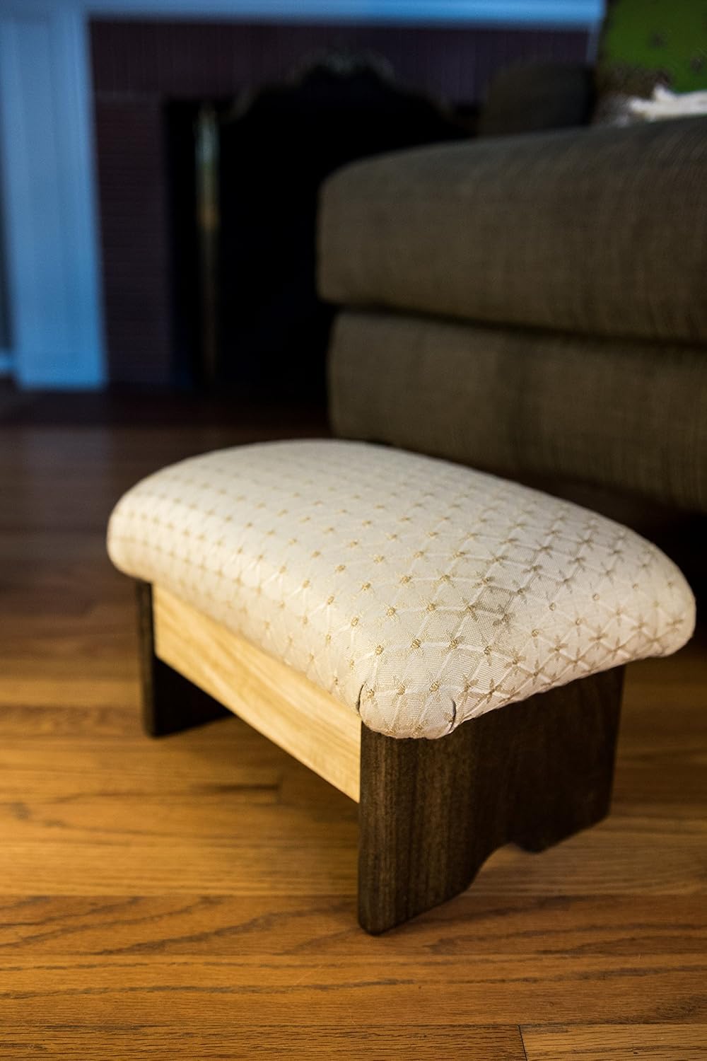 Padded Foot Stool B1113