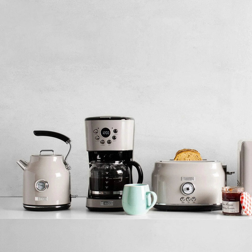 Retro Style Programmable Coffee Maker with Glass Carafe, 12 Cup Capacity V4129