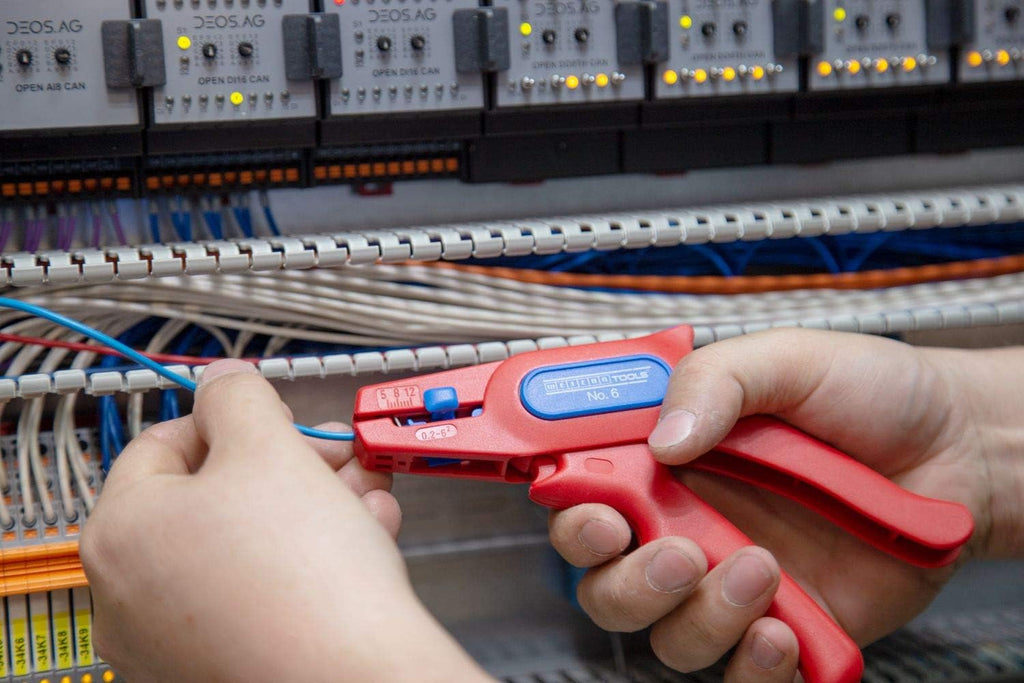 Automatic Wire Stripper for round cables 24-10 AWG (0.2-6 mm²) red H246146