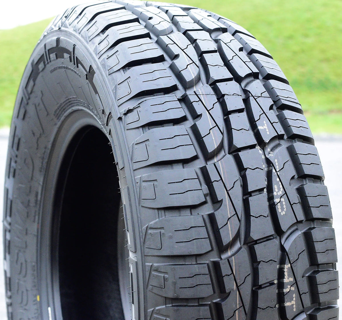 275/65R18 116H All Terrain Tire W258142